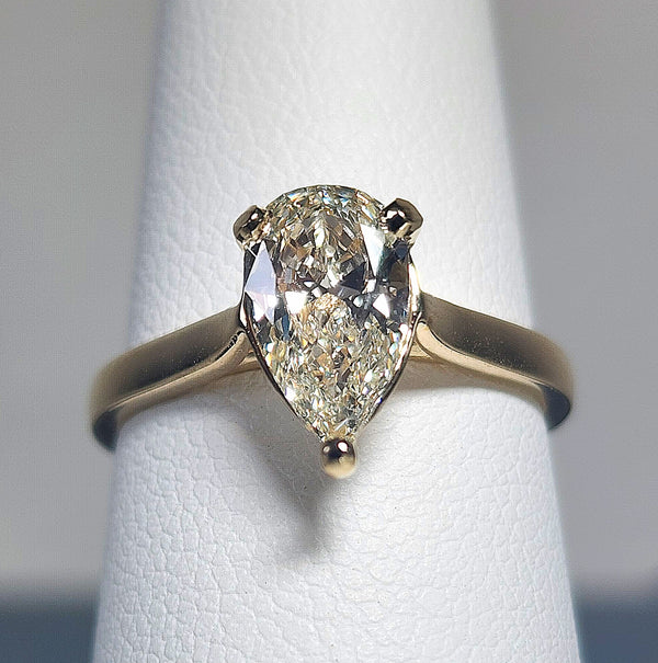 1.10ct Pear Shaped Solitaire Diamond Engagement Ring