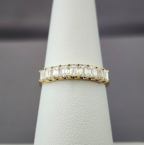 Emerald Cut Diamond Band