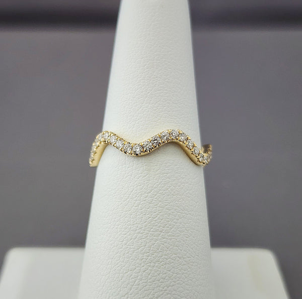Wavy Diamond Band