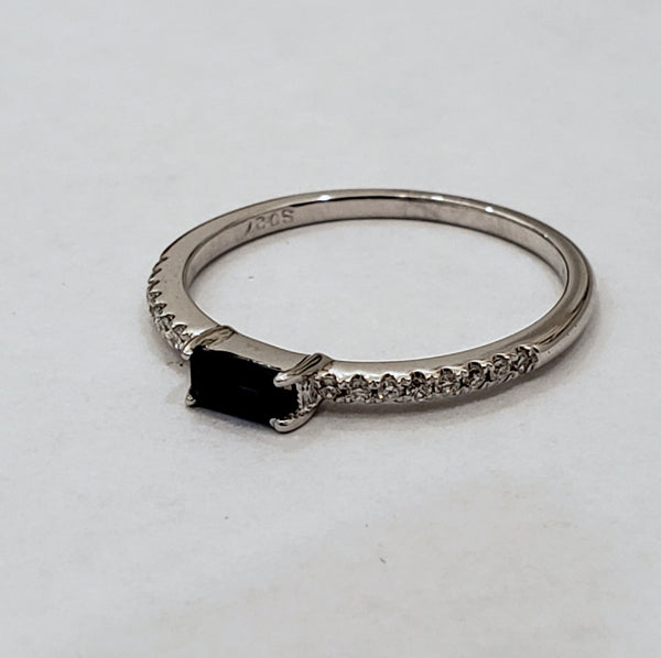 Sapphire & Diamond Ring